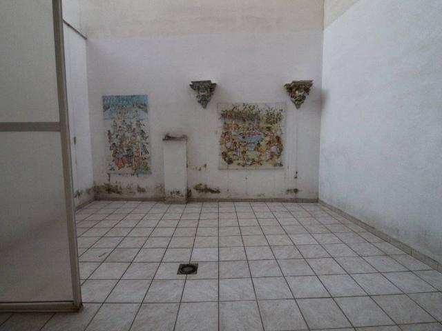 Locale Commerciale in vendita a Puglia, Taranto