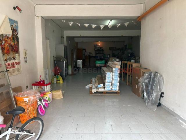 Locale Commerciale in vendita a Puglia, Taranto