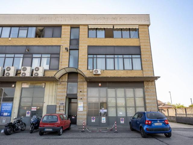 Locale Commerciale in vendita a Borgata Quaglia, Piemonte