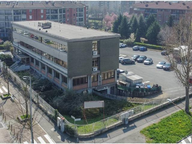 Locale Commerciale in vendita a Piemonte, Torino