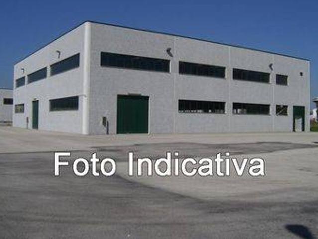 Locale Commerciale in vendita a Grumo Nevano, Campania