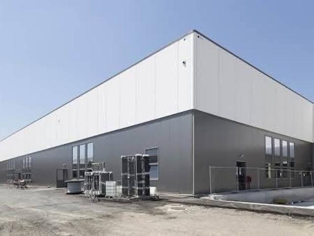Locale Commerciale in vendita a San Domenico, Grumo Nevano