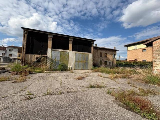 Locale Commerciale in vendita a Bassa Reggiana, Re