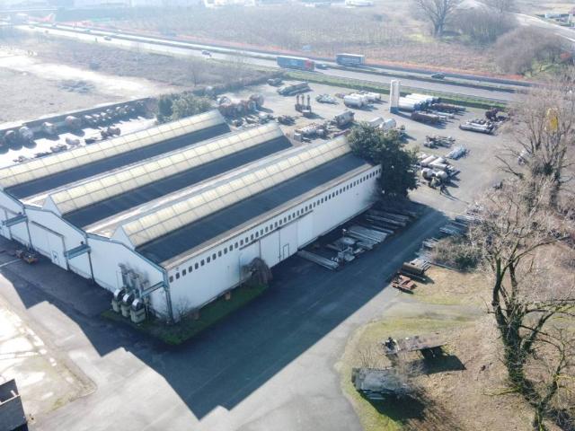 Locale Commerciale in vendita a Guardamiglio, Lombardia