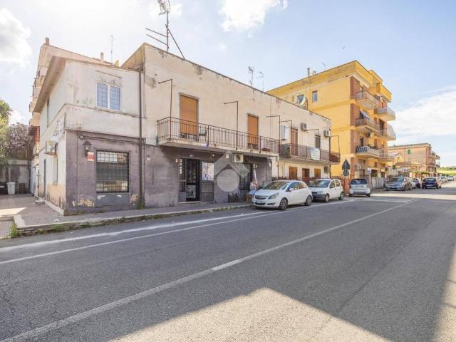 Locale Commerciale in vendita a Guidonia Montecelio, Roma Capitale