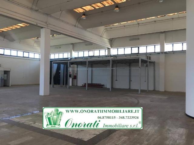 Locale Commerciale in vendita a Guidonia Montecelio, Roma Capitale