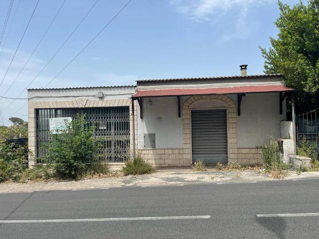 Locale Commerciale in vendita a Guidonia Montecelio, Roma Capitale