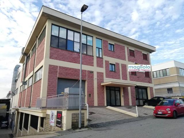 Locale Commerciale in vendita a Guidonia Montecelio, Roma Capitale
