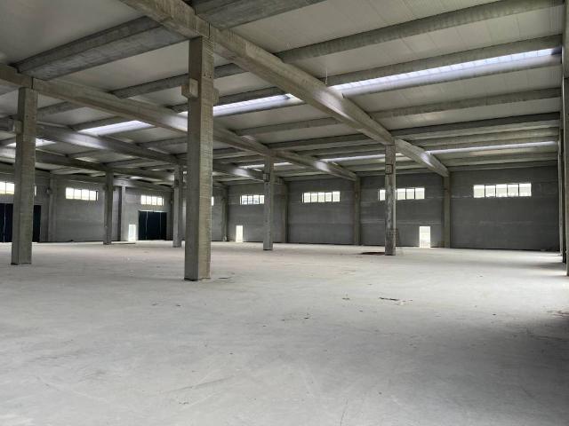 Locale Commerciale in vendita a Sale, Gussago