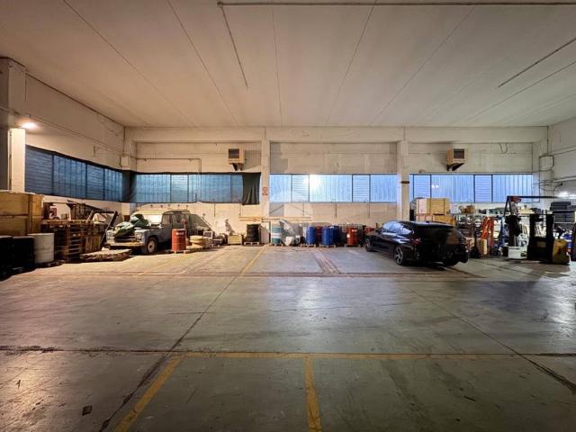 Locale Commerciale in vendita a Gussago, Lombardia
