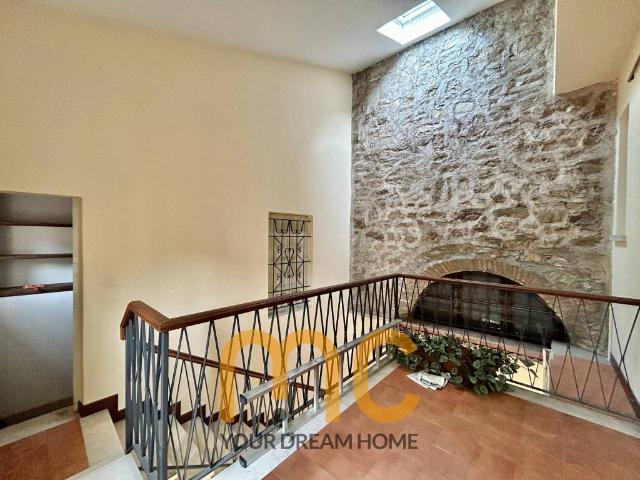 Locale Commerciale in vendita a Gussago, Lombardia