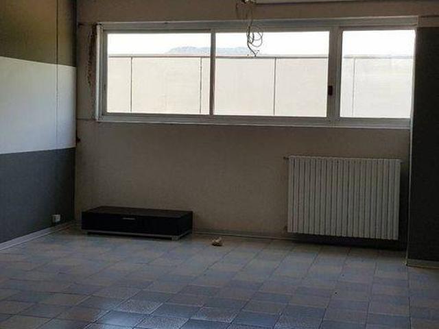 Locale Commerciale in vendita a Sale, Gussago