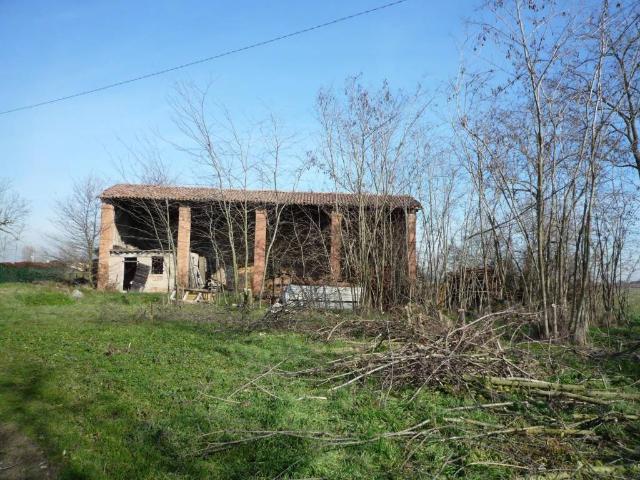 Locale Commerciale in vendita a Nuovo Circondario Imolese, Imola