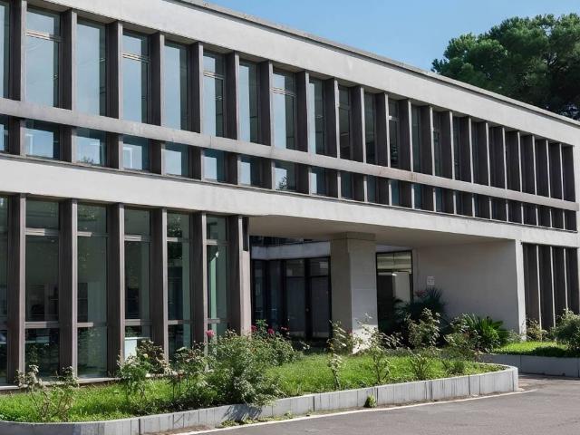 Locale Commerciale in vendita a Le Rose, Impruneta