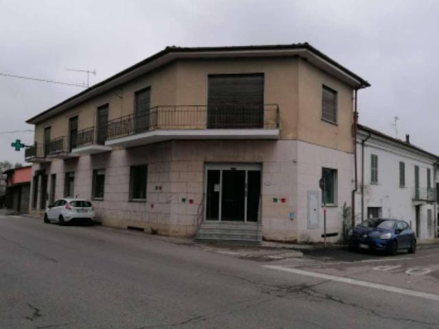 Locale Commerciale in vendita a Piemonte, Asti