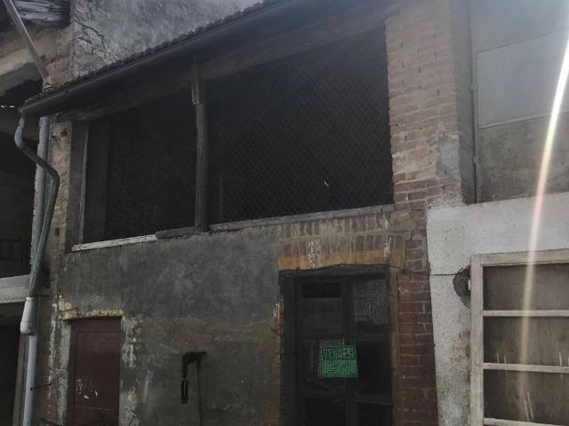 Locale Commerciale in vendita a Piemonte, Asti
