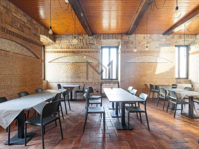 Locale Commerciale in vendita a Villa Romanò, Inverigo