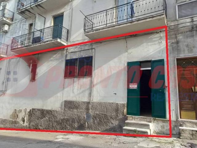 Locale Commerciale in vendita a Puglia, Foggia