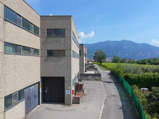 Locale Commerciale in vendita a Comunità montana del Sebino bresciano, Iseo