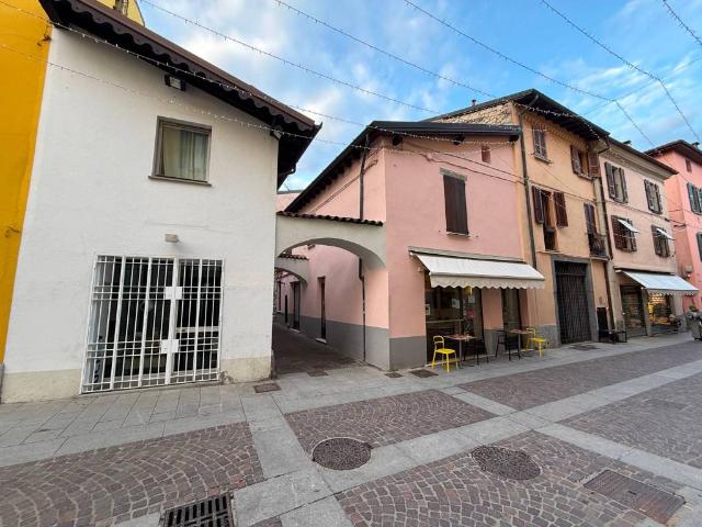 Locale Commerciale in vendita a Comunità montana del Sebino bresciano, Iseo