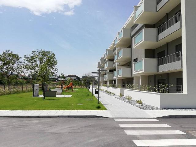 Locale Commerciale in vendita a San Lazzaro, Isernia