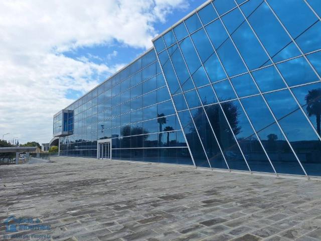 Locale Commerciale in vendita a Isso, Lombardia
