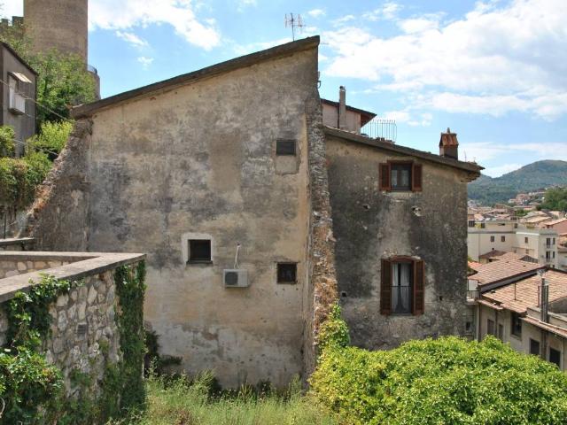 Locale Commerciale in vendita a Le Cupe, Itri