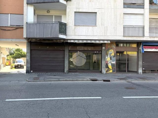 Locale Commerciale in vendita a Borghetto, Piemonte