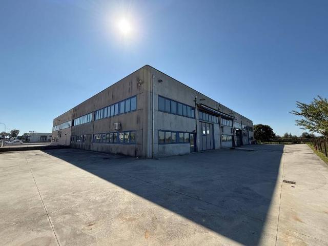 Locale Commerciale in vendita a Jesolo, Veneto