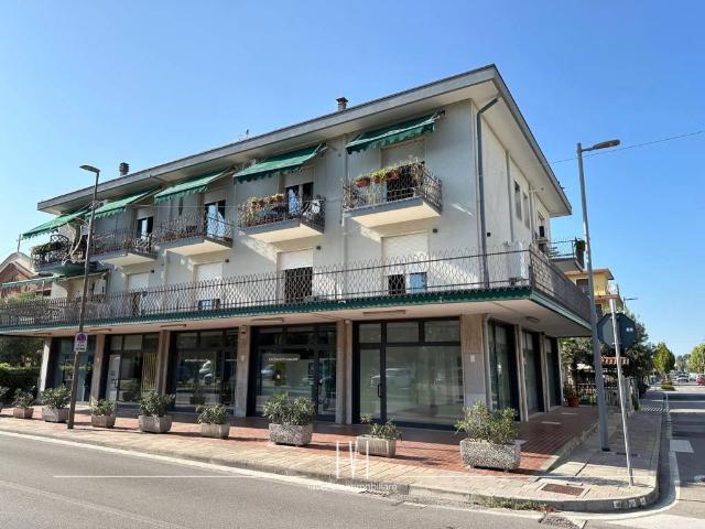 Locale Commerciale in vendita a Villaggio Ciano, Jesolo