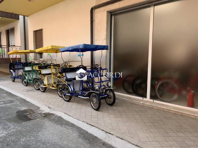 Locale Commerciale in vendita a Jesolo, Veneto