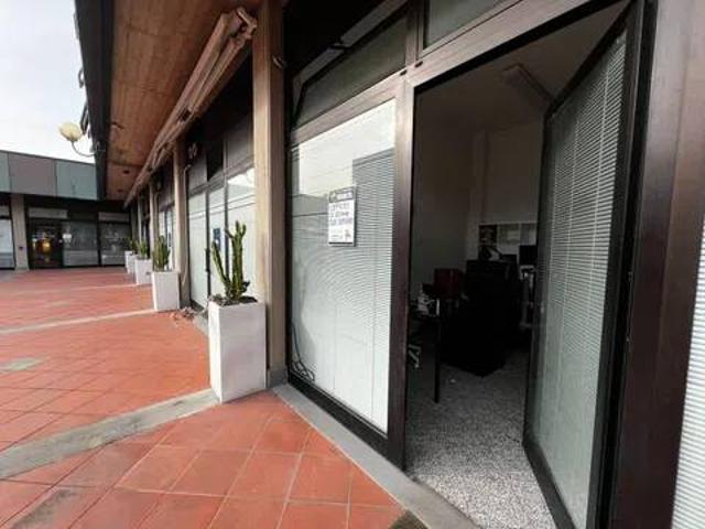 Locale Commerciale in vendita a La Spezia, Liguria