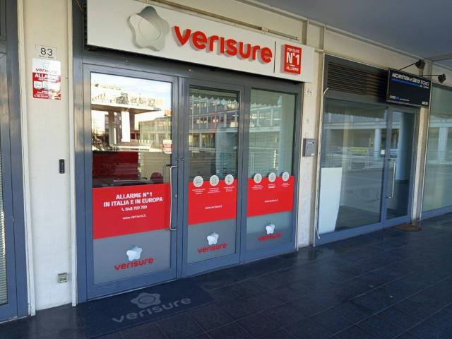 Locale Commerciale in vendita a Mazzetta, La Spezia