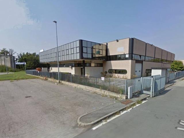 Locale Commerciale in vendita a Lacchiarella, Lombardia