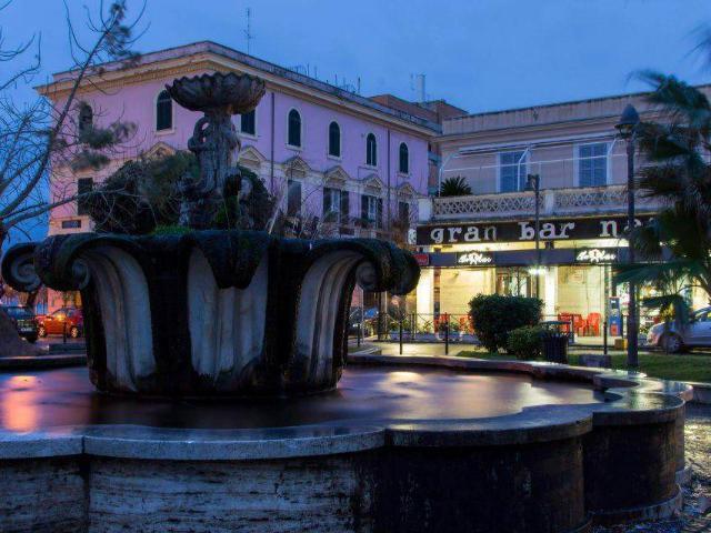Locale Commerciale in vendita a Roma Capitale, Lazio