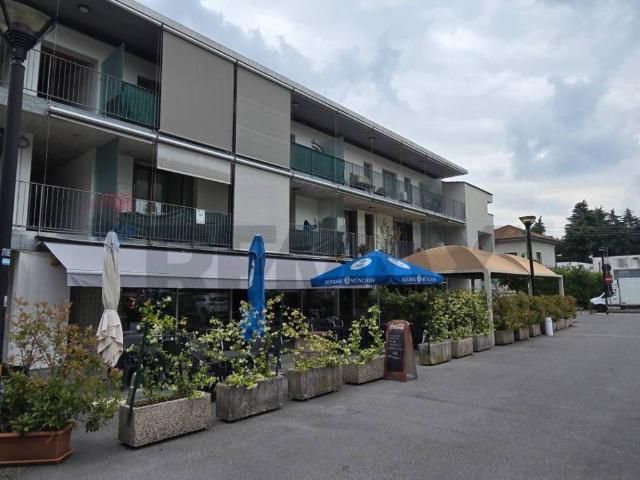 Locale Commerciale in vendita a Lambrugo, Lombardia