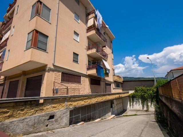 Locale Commerciale in vendita a Richetti, Calabria