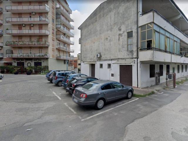 Locale Commerciale in vendita a Calabria, Catanzaro