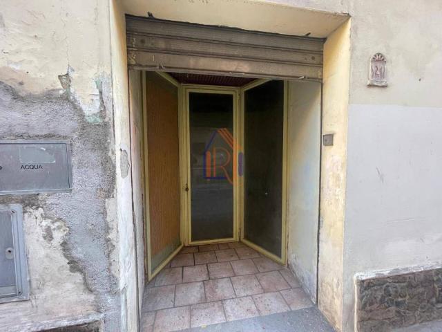Locale Commerciale in vendita a Calabria, Catanzaro