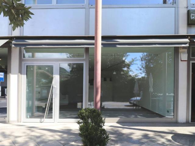 Locale Commerciale in vendita a Burggrafenamt - Burgraviato, Lana