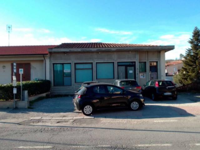 Locale Commerciale in vendita a Lastra A Signa, Toscana