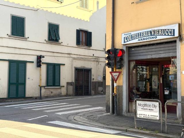 Locale Commerciale in vendita a San Martino a Gangalandi, Lastra A Signa