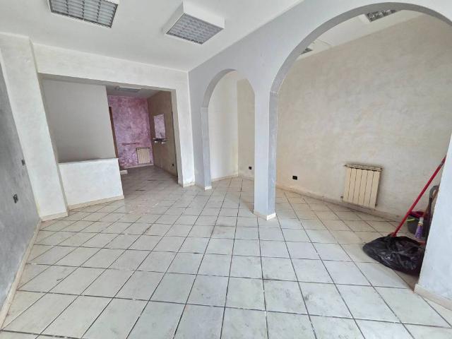 Locale Commerciale in vendita a San Martino a Gangalandi, Lastra A Signa