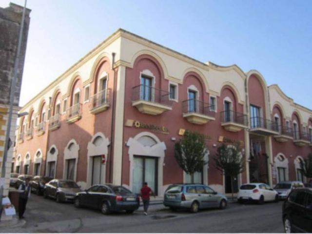 Locale Commerciale in vendita a Latiano