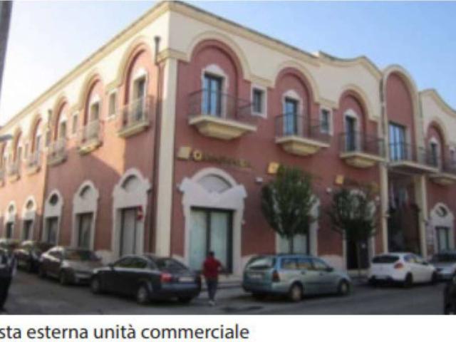 Locale Commerciale in vendita a Puglia, Brindisi