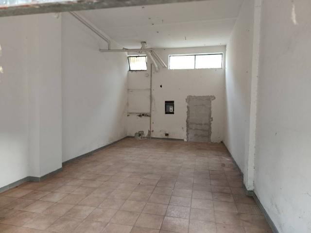 Locale Commerciale in vendita a Frezzotti, Latina