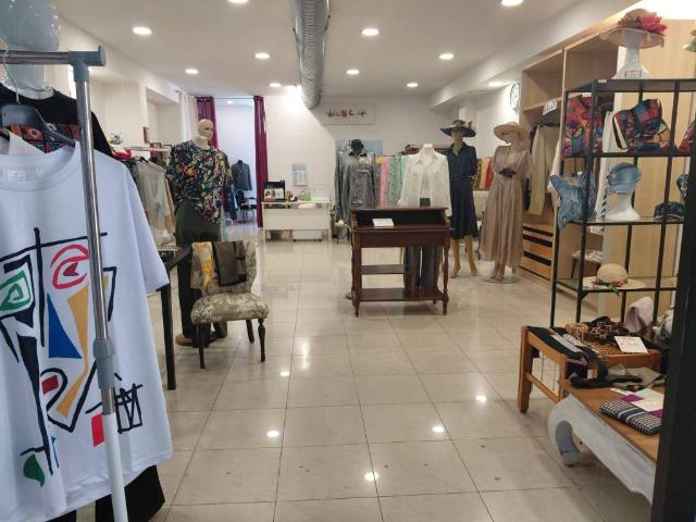 Locale Commerciale in vendita a Europa, Latina