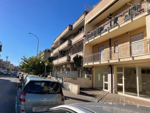 Locale Commerciale in vendita a Frezzotti, Latina
