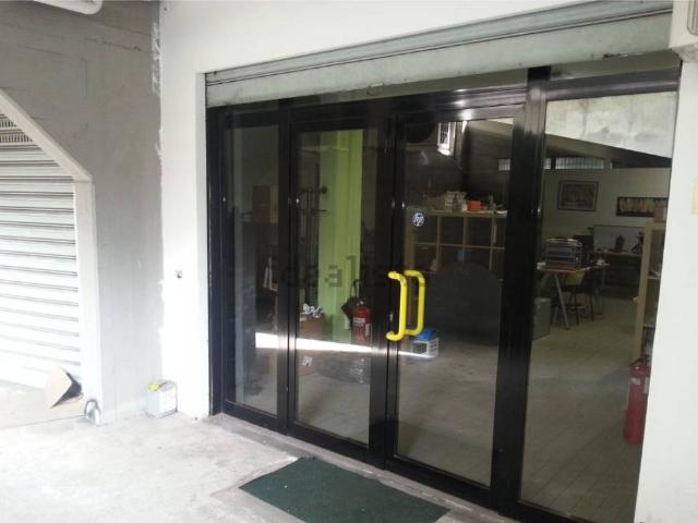Locale Commerciale in vendita a Frezzotti, Latina