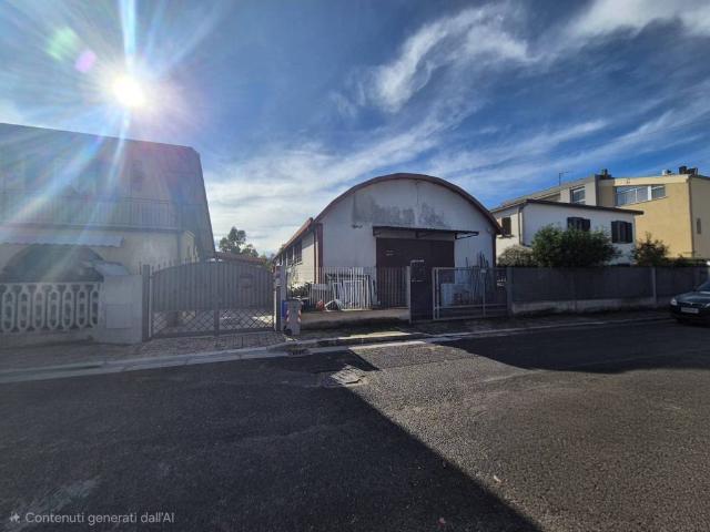 Locale Commerciale in vendita a Pantanaccio, Latina